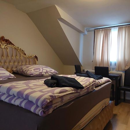 Hotel Bruchsaler Herz Екстериор снимка